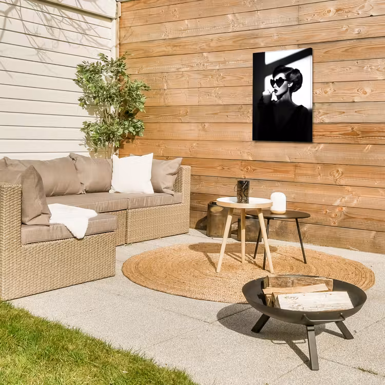 Vrouw - Zwart - Hart Tuinposter op houten frame 2 cm dik klein -sfeer2