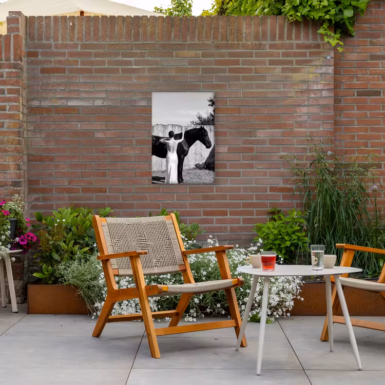 Vrouw - Paard - Artistiek Tuinposter op houten frame 2 cm dik klein -sfeer3