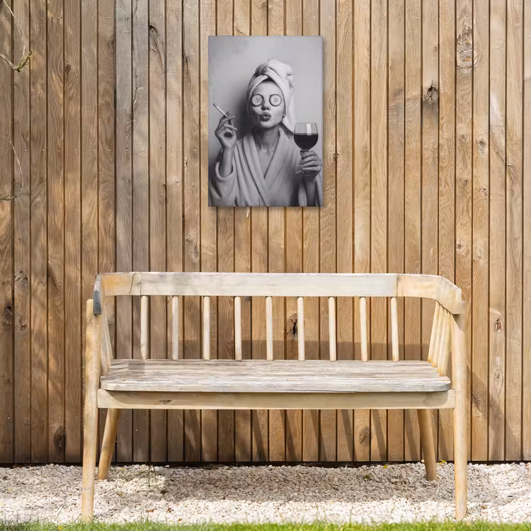 Vrouw - Masker - Wijn - Sigaret Tuinposter op houten frame 2 cm dik klein -sfeer4