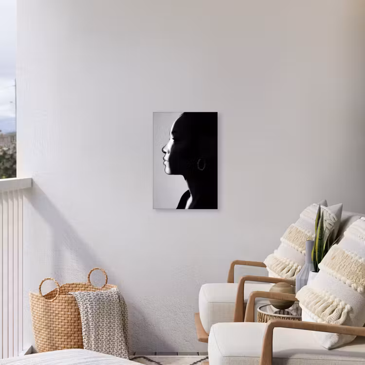Vrouw - Profiel - Mensen - Zwart-wit Tuinposter op houten frame 2 cm dik klein -sfeer1