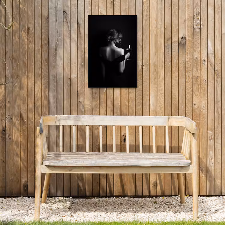 Vrouw - Wijn - Jurk Tuinposter op houten frame 2 cm dik klein -sfeer4
