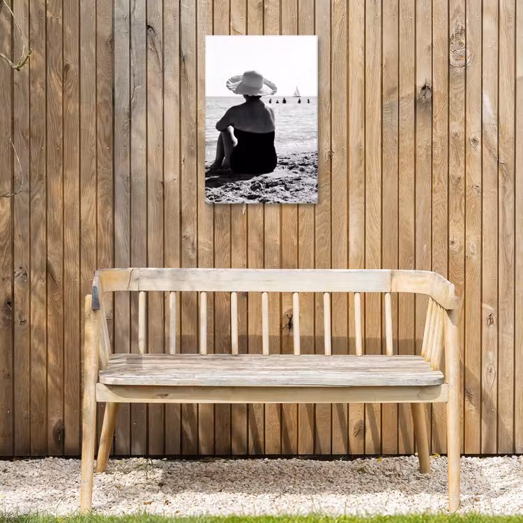 Vrouwen - Zonnehoed - Strand - Zwart - Wit Tuinposter op houten frame 2 cm dik klein -sfeer4
