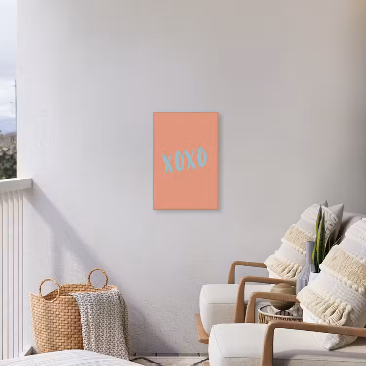 XOXO - Blauw - Perzikkleur Tuinposter op houten frame 2 cm dik klein -sfeer1