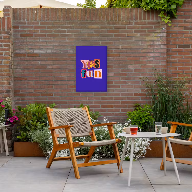 Yes fun - Kleurrijk - Collage-stijl Tuinposter op houten frame 2 cm dik klein -sfeer3