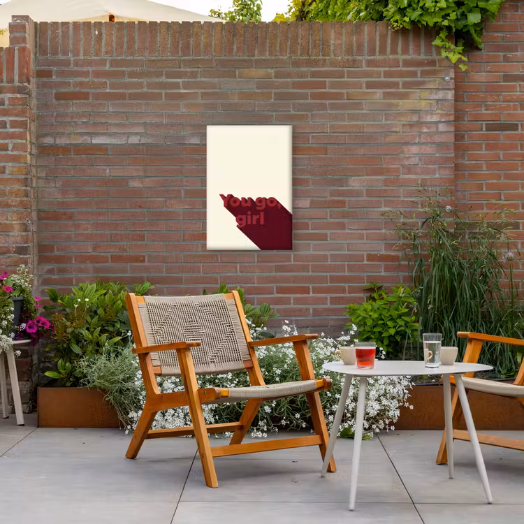 you go girl - 3D - Rood Tuinposter op houten frame 2 cm dik klein -sfeer3