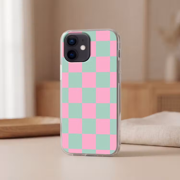 Schaakbord patroon - Groen - Roze - Blokjes Telefoonhoesje iPhone 12 Mini klein -sfeer2