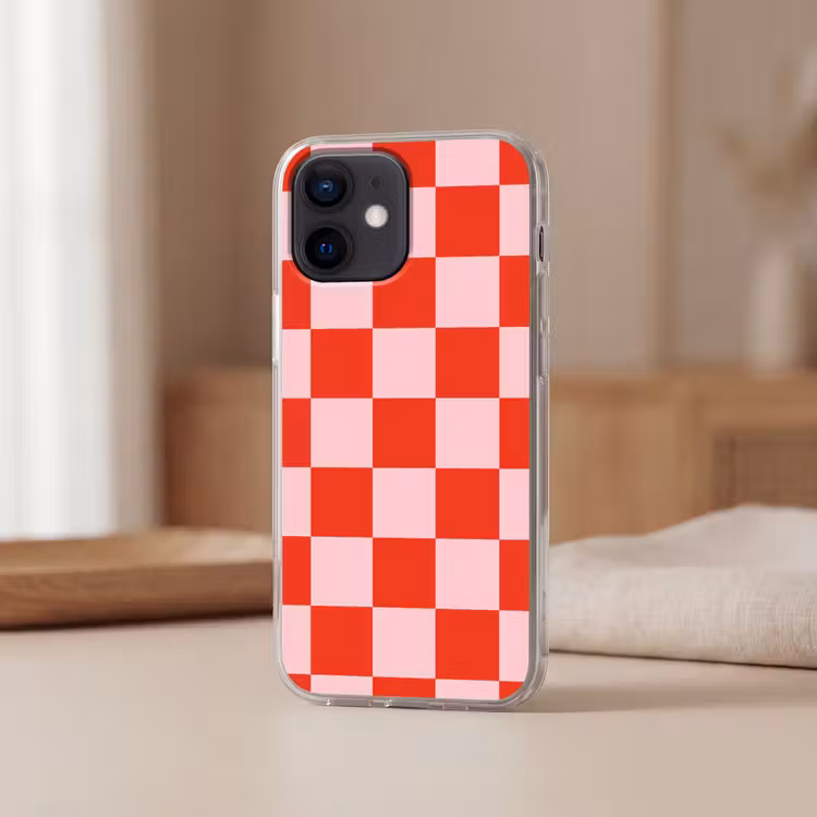 Schaakbord patroon - Rood - Roze - Blokjes Telefoonhoesje iPhone 12 Mini klein -sfeer2