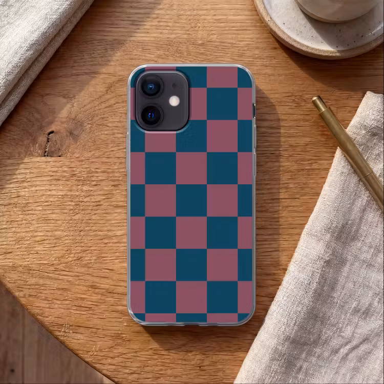 Schaakbord print - Blauw - Rood - Blokjes Telefoonhoesje iPhone 12 Mini klein -sfeer1