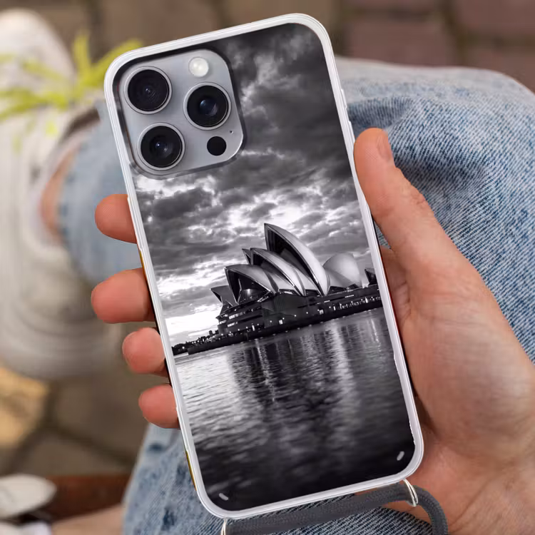 Architectuur - Water - Stad - Modern - Zwart-wit Hoesje iPhone 16 Pro Max met koord klein -sfeer3