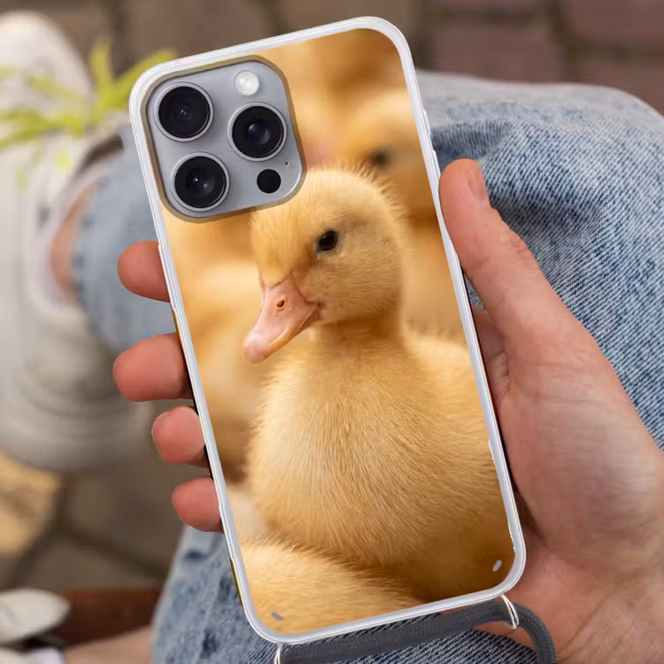 Pijltje - Eend - Natuur - Geel Hoesje iPhone 16 Pro Max met koord klein -sfeer3