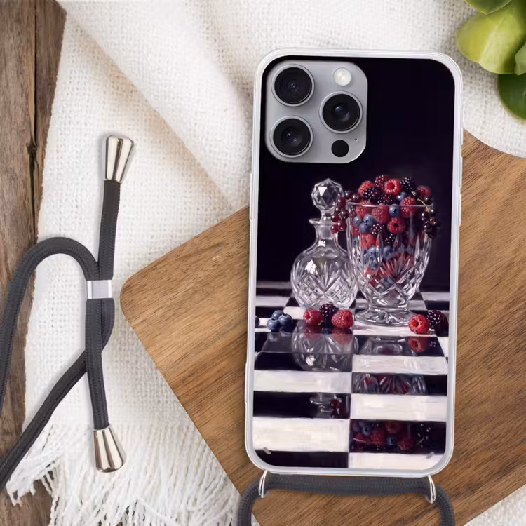 Phone case crossbody - Berries - Crystal - Still Life - Bessen - Kristal - Stilleven Hoesje iPhone 16 Pro Max met koord klein