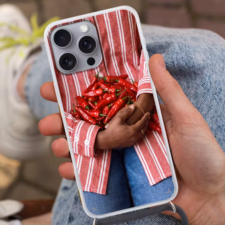 Phone case crossbody - Chili Peppers - Red - Hands - Chilipepers - Rood - Handen Hoesje iPhone 16 Pro Max met koord klein