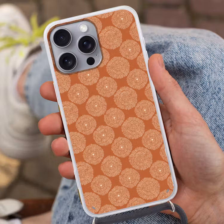 Cirkels - Grafisch - Patroon - Terracotta Hoesje iPhone 16 Pro Max met koord klein 804 -sfeer3