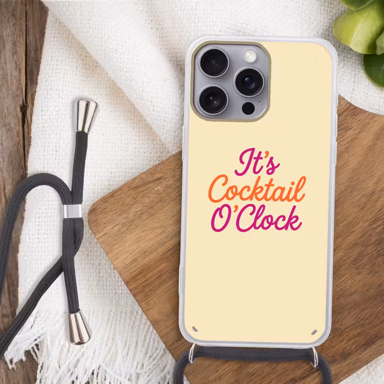 Cocktail O'Clock - Geel - Retro Hoesje iPhone 16 Pro Max met koord klein -sfeer4