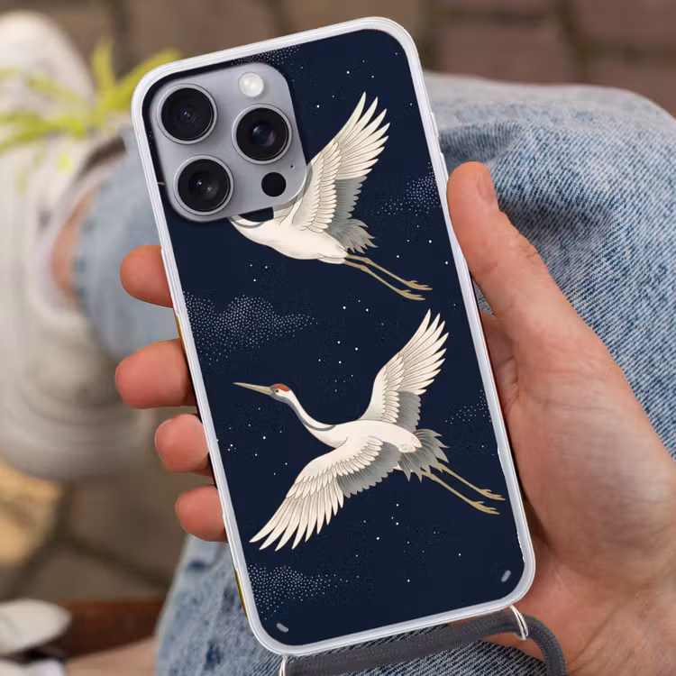 Kraanvogels - Nachthemel - Blauw Hoesje iPhone 16 Pro Max met koord klein -sfeer3