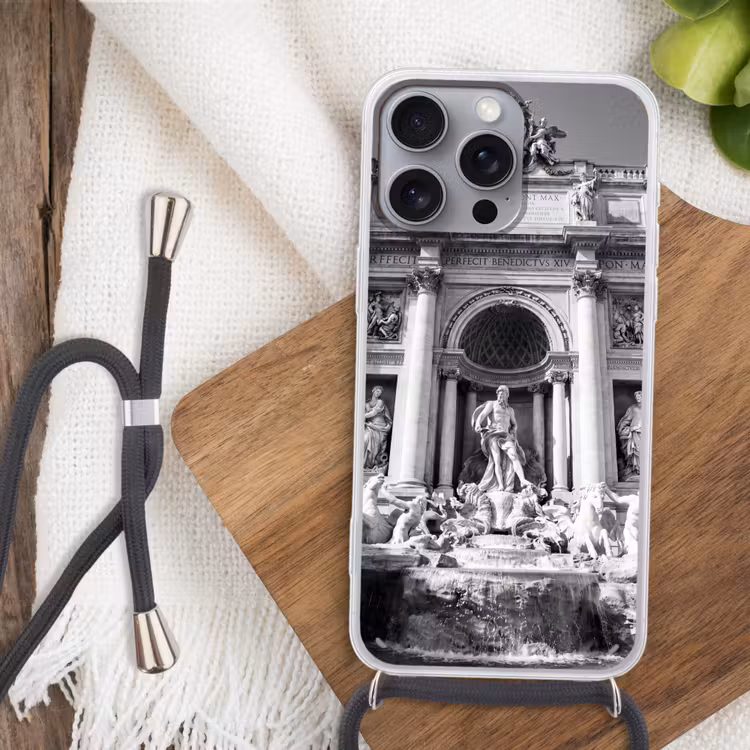 Fontein - Beelden - Architectuur - Zwart-wit Hoesje iPhone 16 Pro Max met koord klein -sfeer4