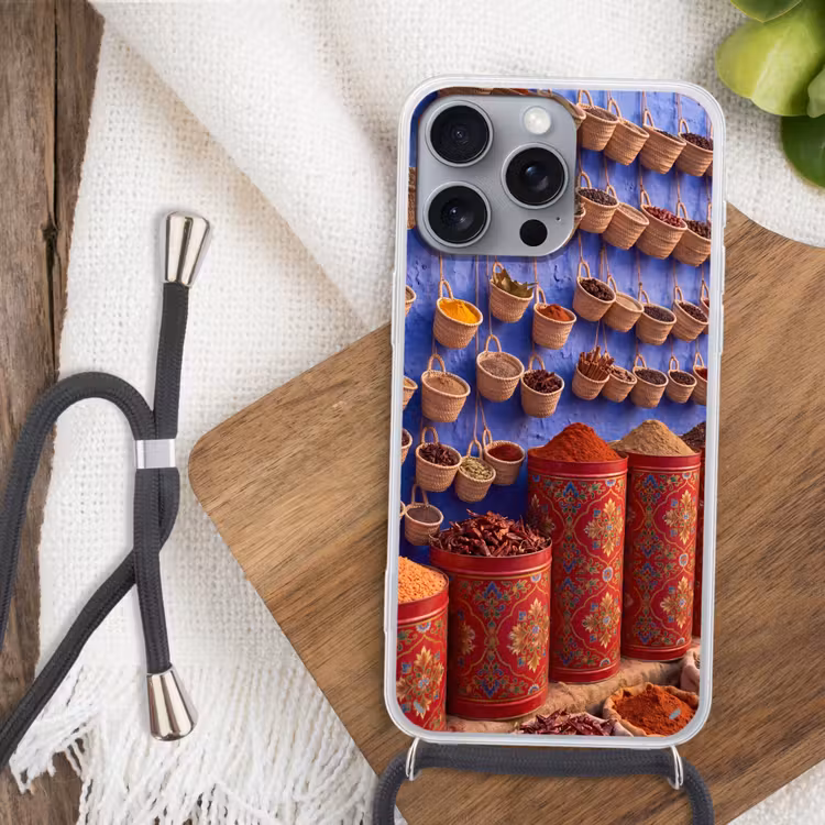 Phone case crossbody - Herbs - Baskets - Market - Kruiden - Manden - Markt Hoesje iPhone 16 Pro Max met koord klein