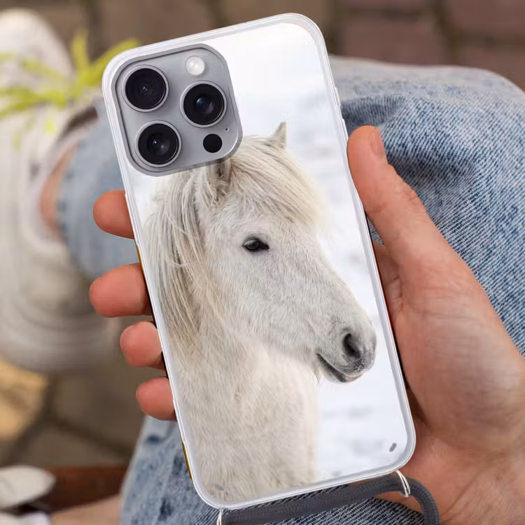 Paard - Kop - Winter - Dieren - Wit Hoesje iPhone 16 Pro Max met koord klein -sfeer3