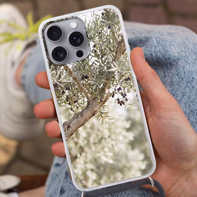 Phone case crossbody - Olive tree - branch - green - Olijfboom - tak - groen Hoesje iPhone 16 Pro Max met koord klein