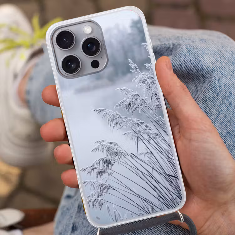 Riet - Bevroren - Winter - Natuur Hoesje iPhone 16 Pro Max met koord klein -sfeer3