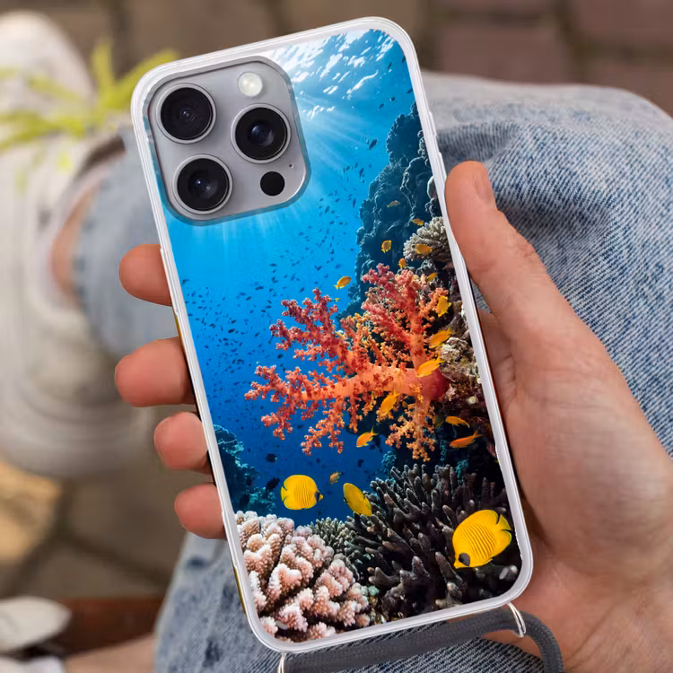 Zee - Koraalrif - Natuur - Levendig - Blauw Hoesje iPhone 16 Pro Max met koord klein -sfeer3