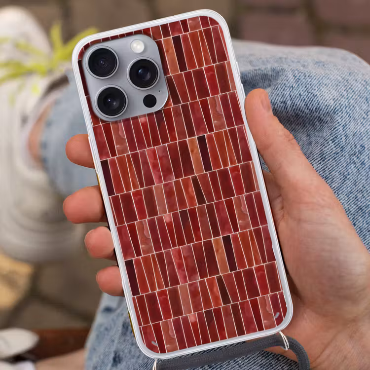 Tegels - Modern - Structuur - Dieprood Hoesje iPhone 16 Pro Max met koord klein 804 -sfeer3