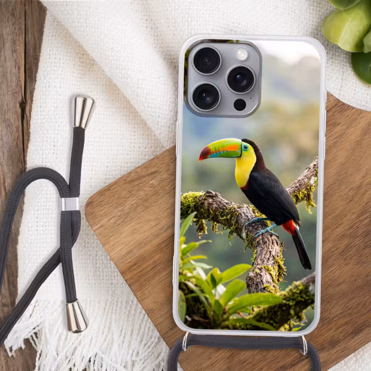 Toekan - Jungle - Natuur - Kleurrijk Hoesje iPhone 16 Pro Max met koord klein -sfeer4