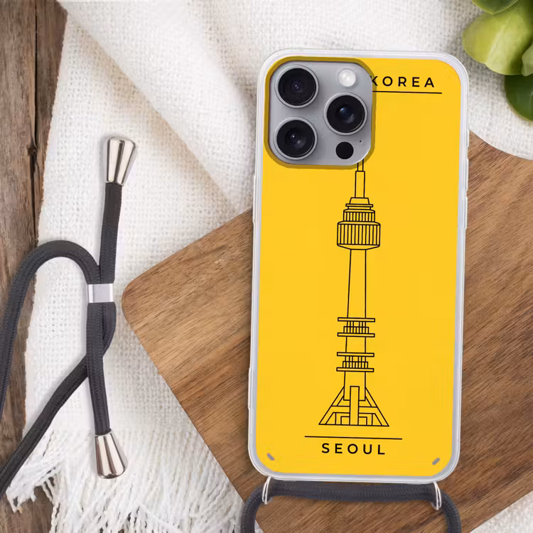 Toren - Seoul - Architectuur - Minimalistisch - Geel Hoesje iPhone 16 Pro Max met koord klein -sfeer4