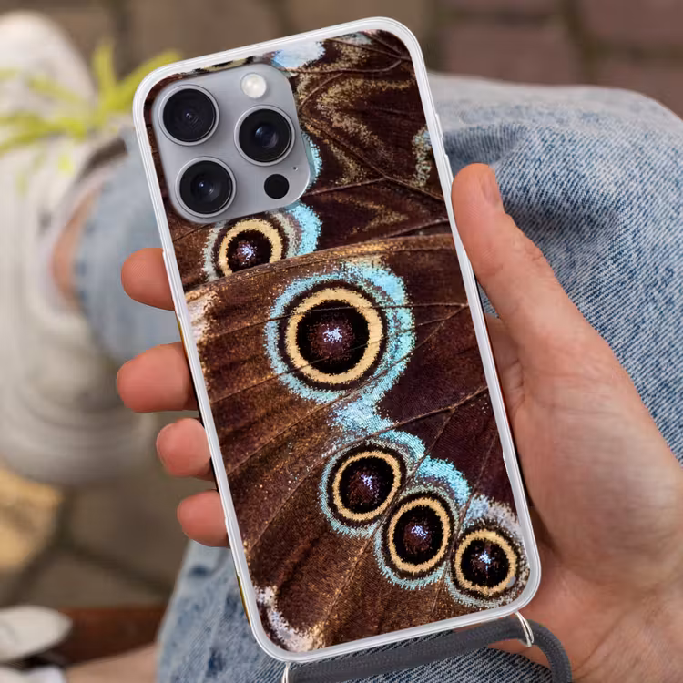 Vleugels - Vlinder - Blauw Hoesje iPhone 16 Pro Max met koord klein -sfeer3