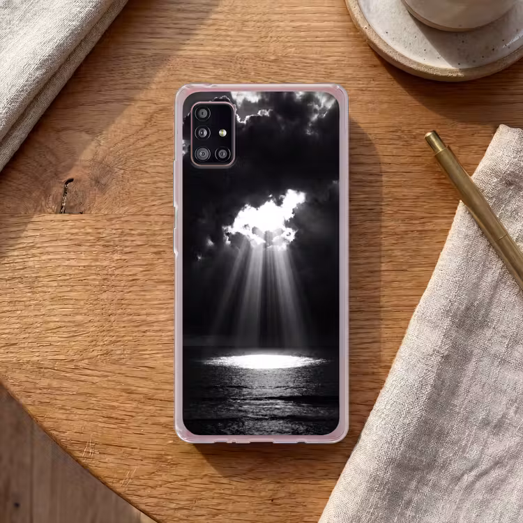 Licht - Wolken - Zee - Zwart-wit - Natuur Telefoonhoesje Samsung Galaxy A51 5G klein -sfeer1