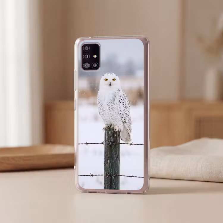 Sneeuwuil - Hek - Sneeuw - Wit Telefoonhoesje Samsung Galaxy A51 5G klein -sfeer2