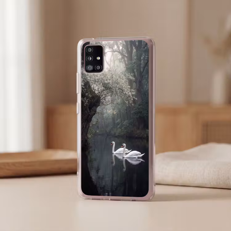 Zwanen - Rivier - Bos Telefoonhoesje Samsung Galaxy A51 5G klein -sfeer2