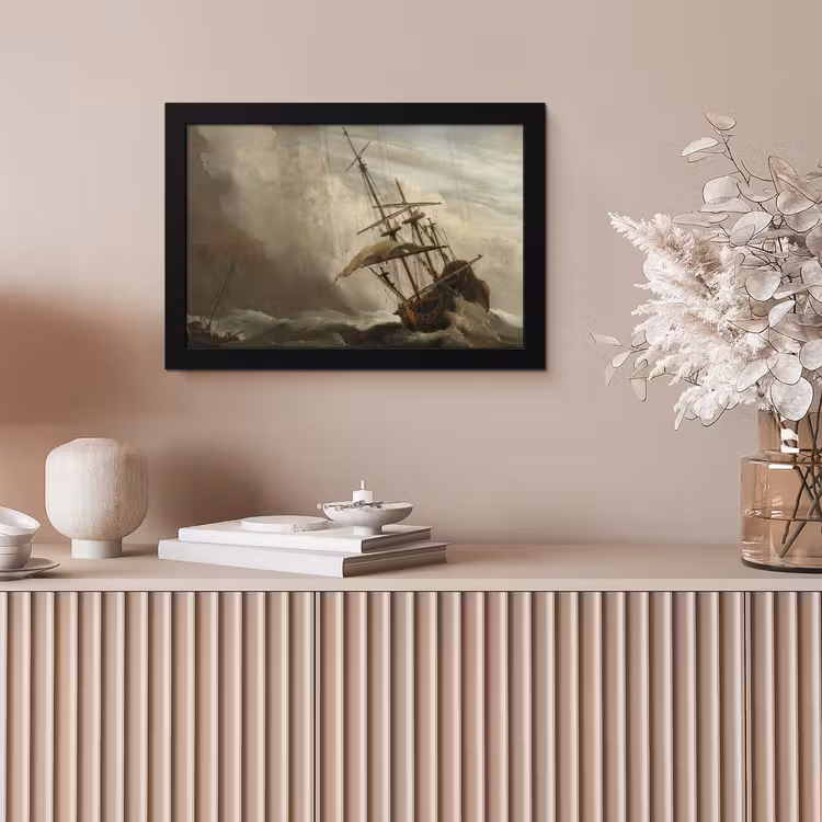 Een schip in volle zee bij vliegende storm - Schilderij van Willem van de Velde fotolijst zwart zonder passe partout klein -sfeer5