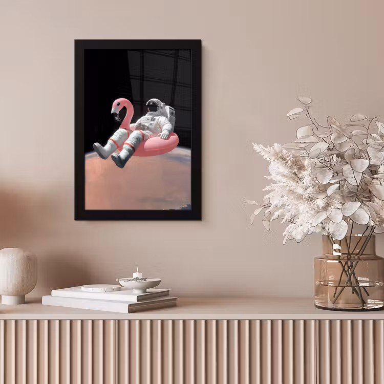 Astronaut - Flamingo - Zwemband - Roze fotolijst zwart zonder passe partout klein -sfeer5