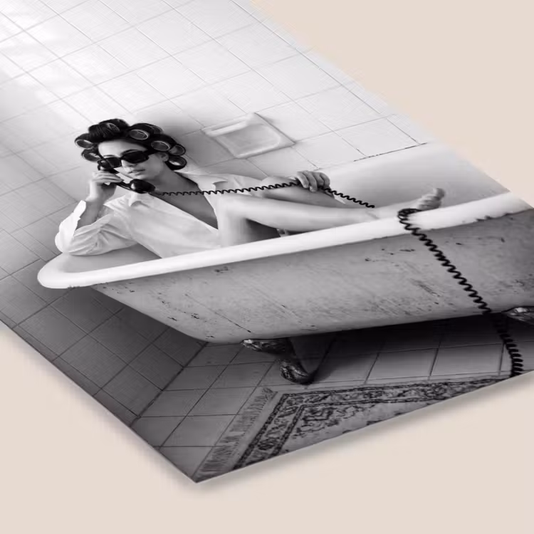 Bad - Vrouw - Zwart - Wit fotolijst zwart zonder passe partout klein -zsfeer6