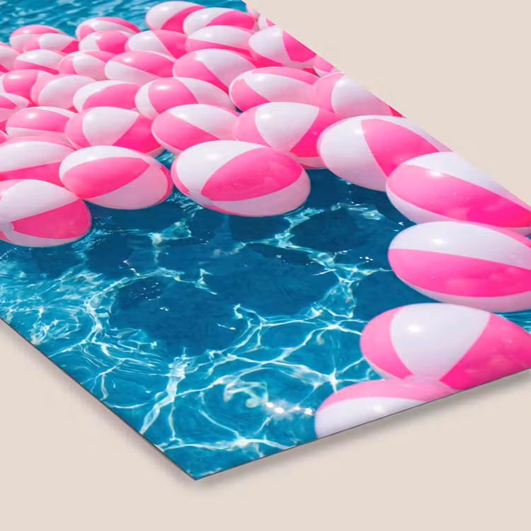 Strandballen - Roze - Water fotolijst zwart zonder passe partout klein -zsfeer6
