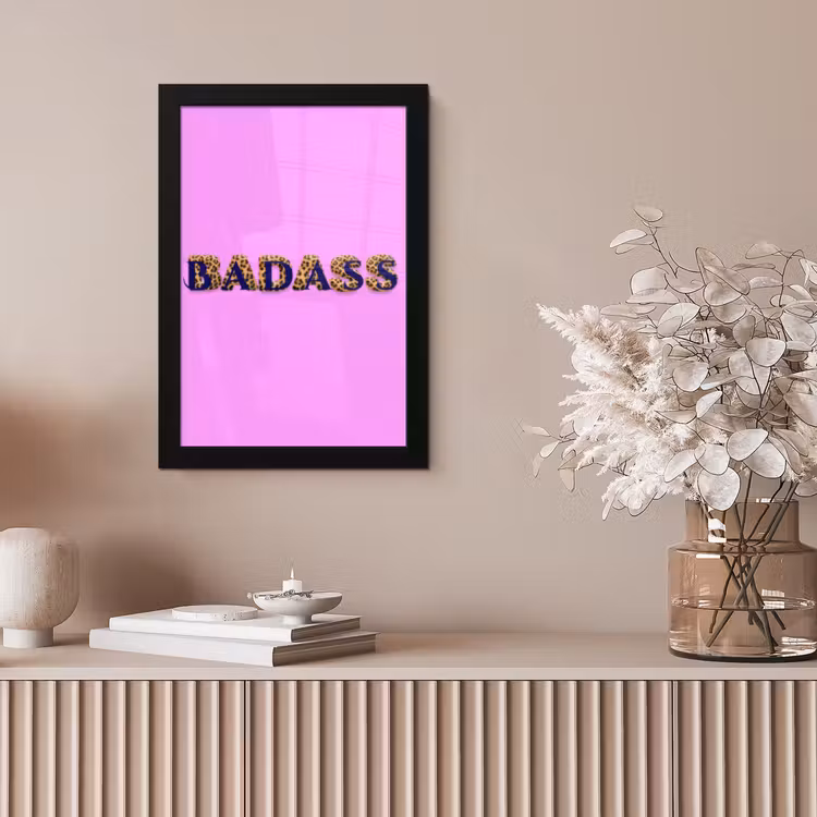 Felroze - Badass - Panterprint - Schaduw fotolijst zwart zonder passe partout klein -sfeer5