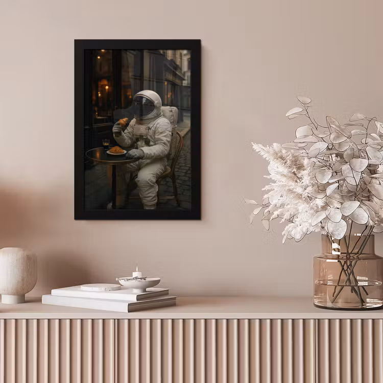 Café - Croissant - Koffie - Astronaut fotolijst zwart zonder passe partout klein -sfeer5