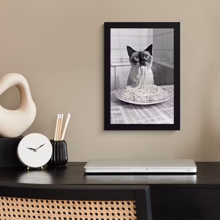 Kat - Siamees - Zwart Wit - Schattig - Dieren fotolijst zwart zonder passe partout klein -sfeer1