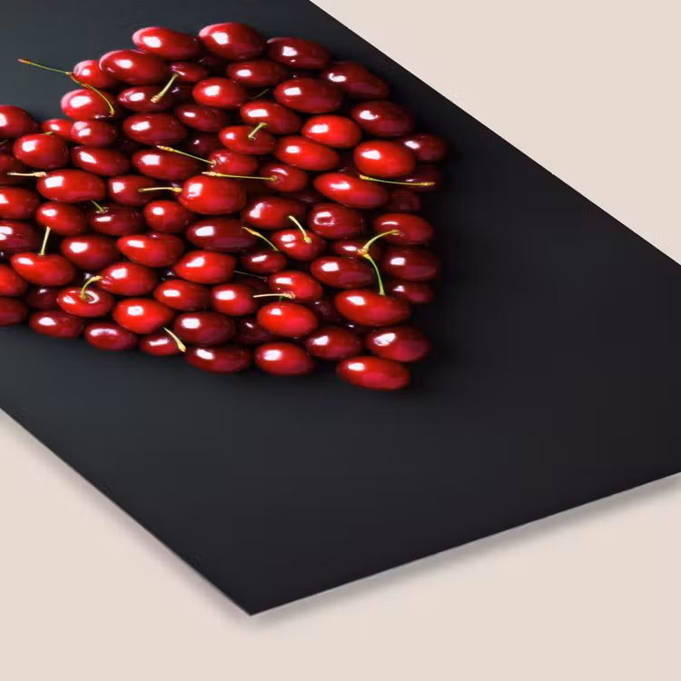 Kersen - Hart - Rood - Zwart fotolijst zwart zonder passe partout klein -zsfeer6