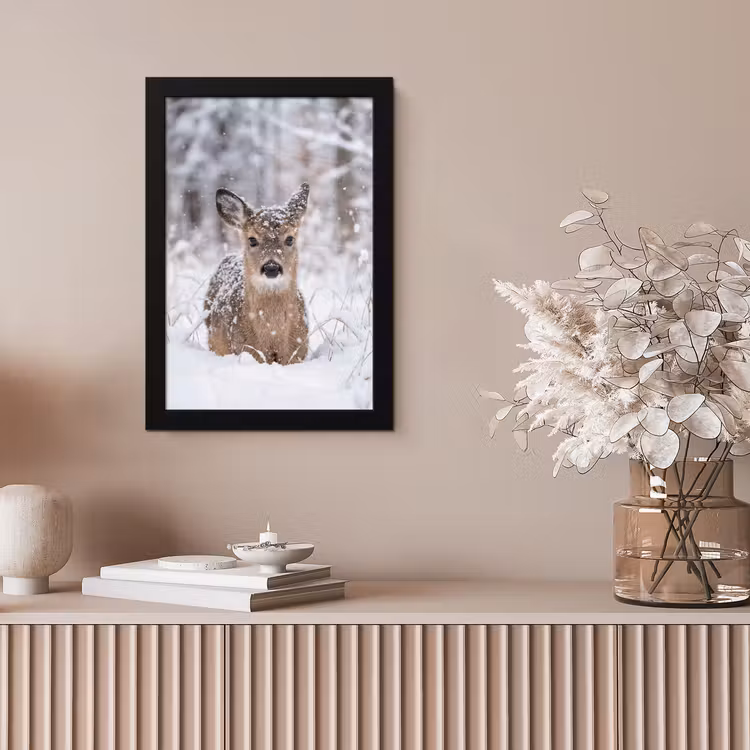 Hert - Sneeuw - Bos - Dieren - Vertederend fotolijst zwart zonder passe partout klein -sfeer5