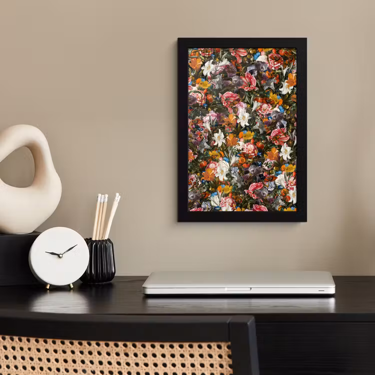 Bloemen - Vlinder - Design - Kunst - Abstract - Schilderij - Oude meesters fotolijst zwart zonder passe partout klein -sfeer1