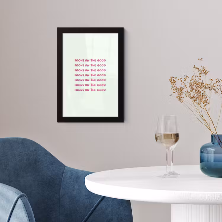 Focus on the good - Roze fotolijst zwart zonder passe partout klein -sfeer4