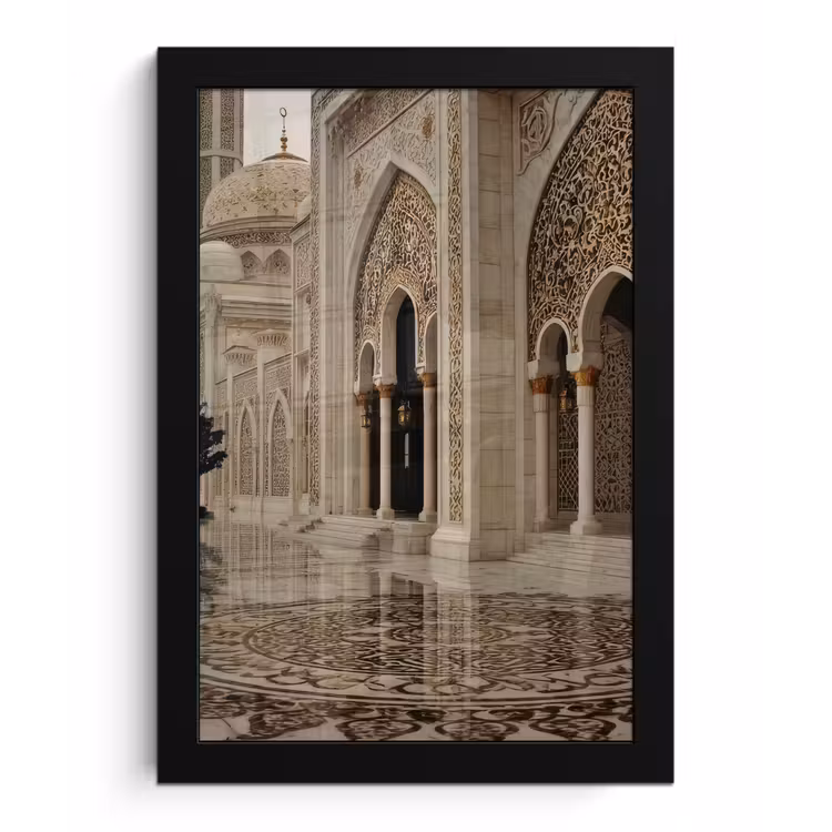 Gouden details - Marmer - Grote bogen fotolijst zwart zonder passe partout klein -3d