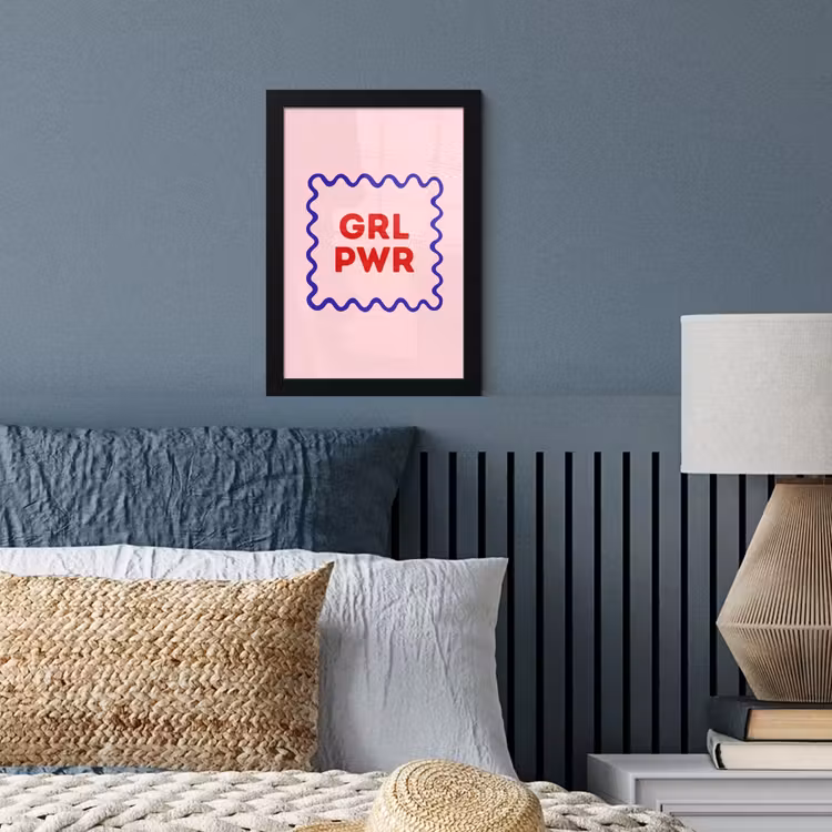 Grl pwr - Roze - Kader fotolijst zwart zonder passe partout klein -sfeer3