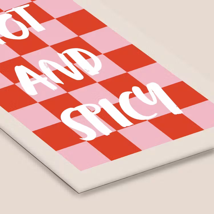 Hot - Spicy - Geruit - Rood fotolijst zwart zonder passe partout klein -zsfeer6