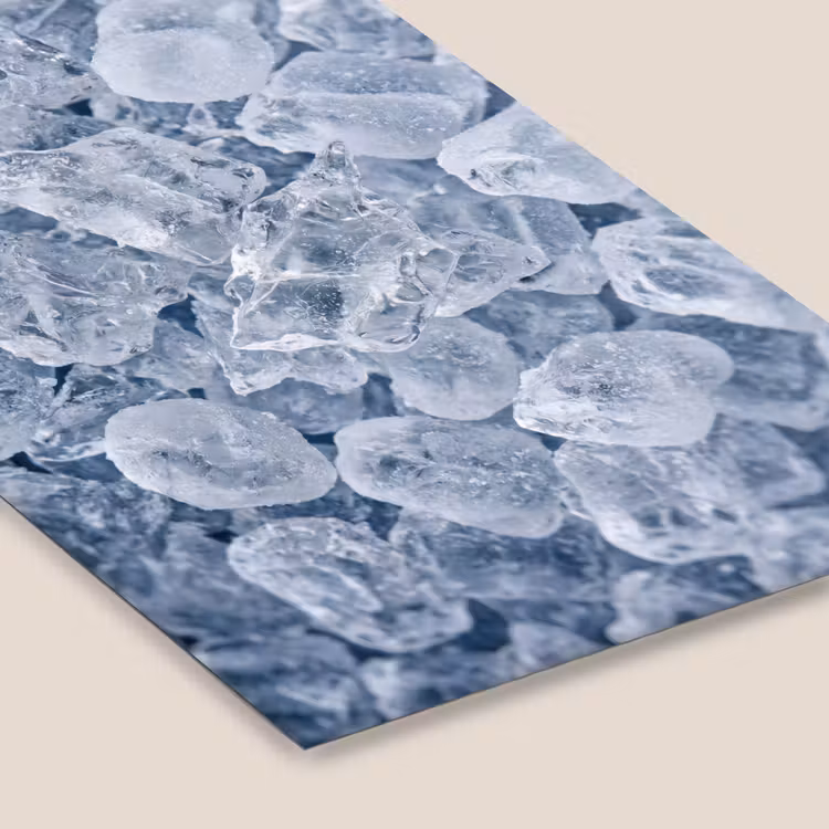 Ijsblokjes - Water - Blauw fotolijst zwart zonder passe partout klein -zsfeer6