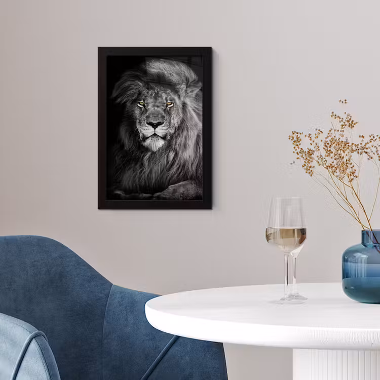 Leeuw - Ogen - Oranje - Zwart wit - Dieren - Portret fotolijst zwart zonder passe partout klein -sfeer4
