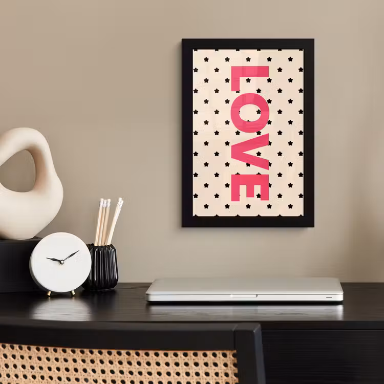 Love - Stippen - Roze fotolijst zwart zonder passe partout klein -sfeer1