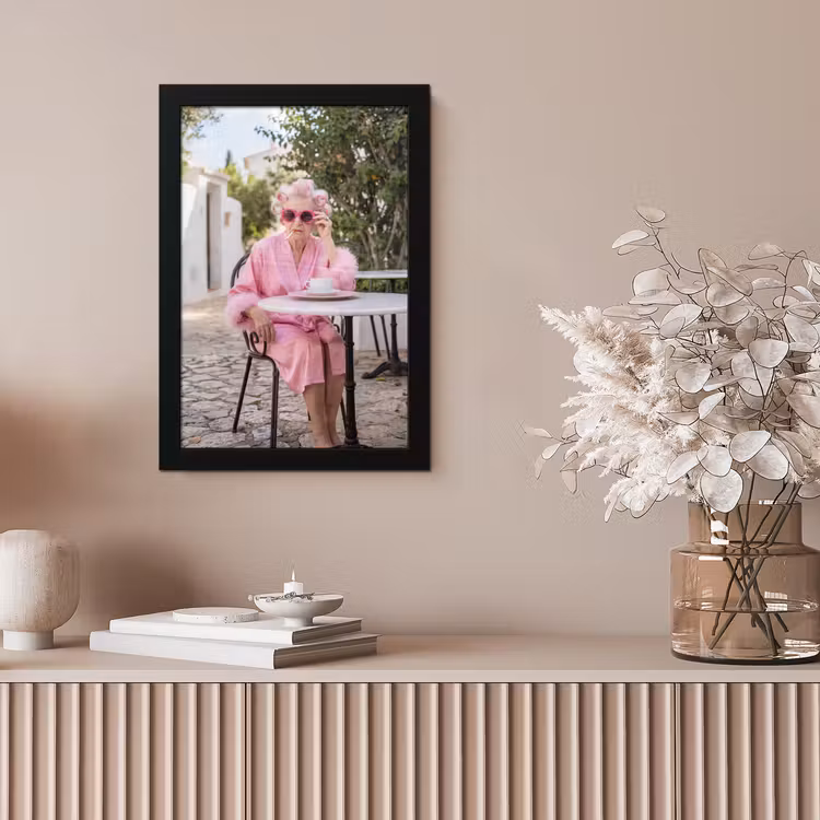 Ochtendjas - Krulspelden - Roze fotolijst zwart zonder passe partout klein -sfeer5